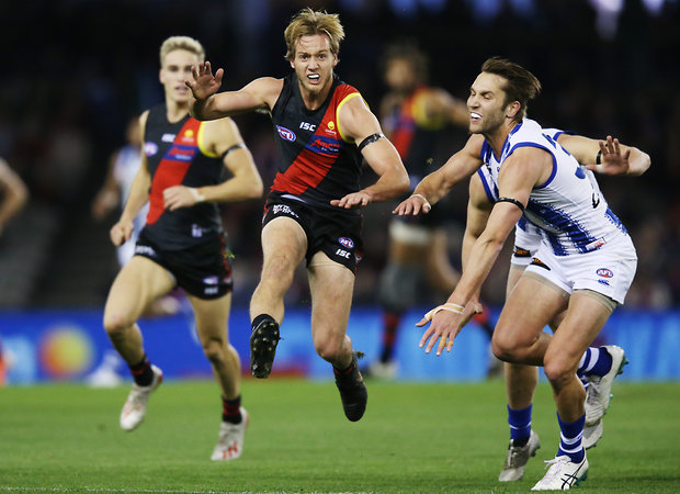2021年まで赤黒で -Darcy Parish