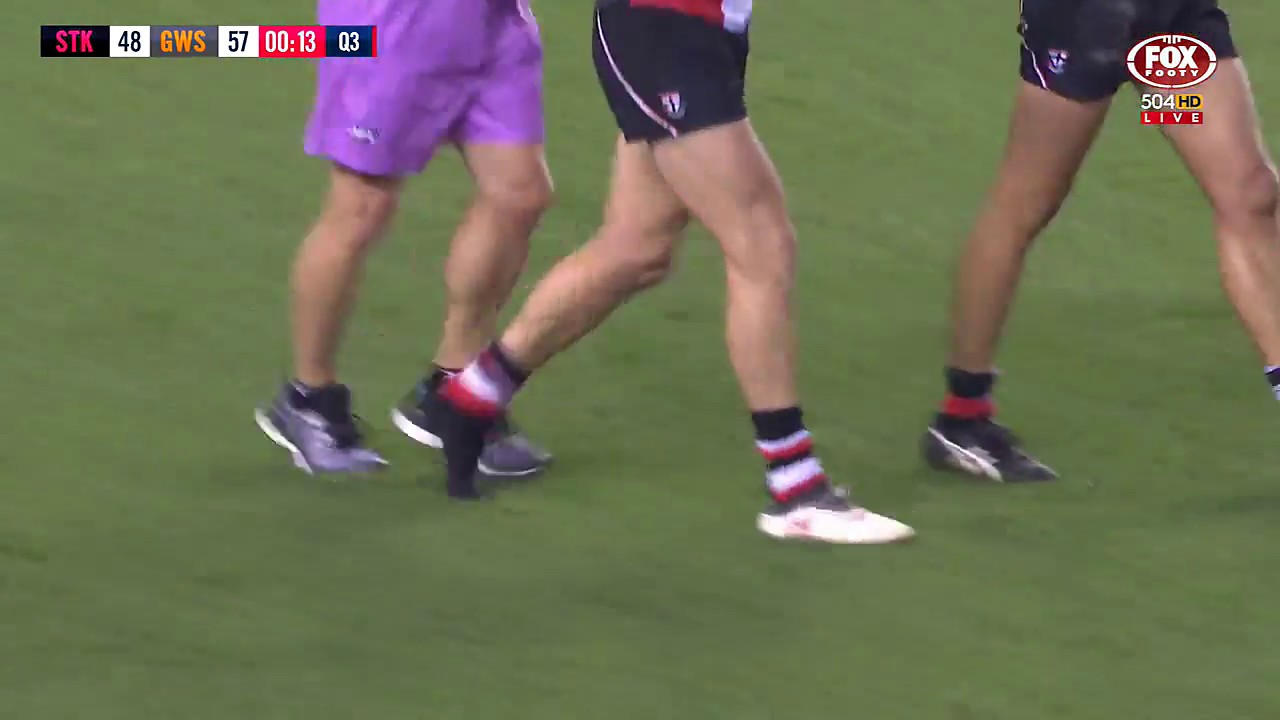 シューズを投げて５０ｍペナルティー？