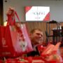 2021 Coles Christmas Packing