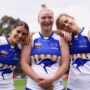 AFLW: カンガルーズのプライドジャージ